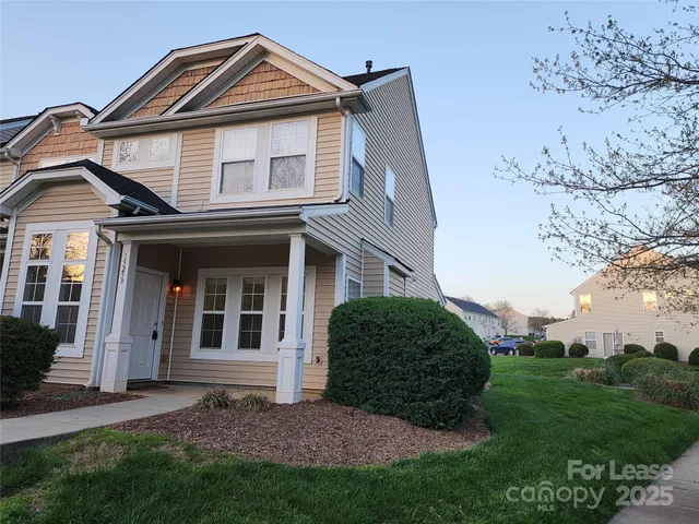 $1,895 | 15258 Crossing Gate Drive, Cornelius, NC 28031