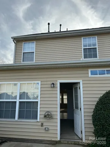 $1,895 | 15258 Crossing Gate Drive, Cornelius, NC 28031