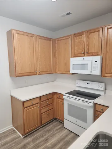 $1,895 | 15258 Crossing Gate Drive, Cornelius, NC 28031