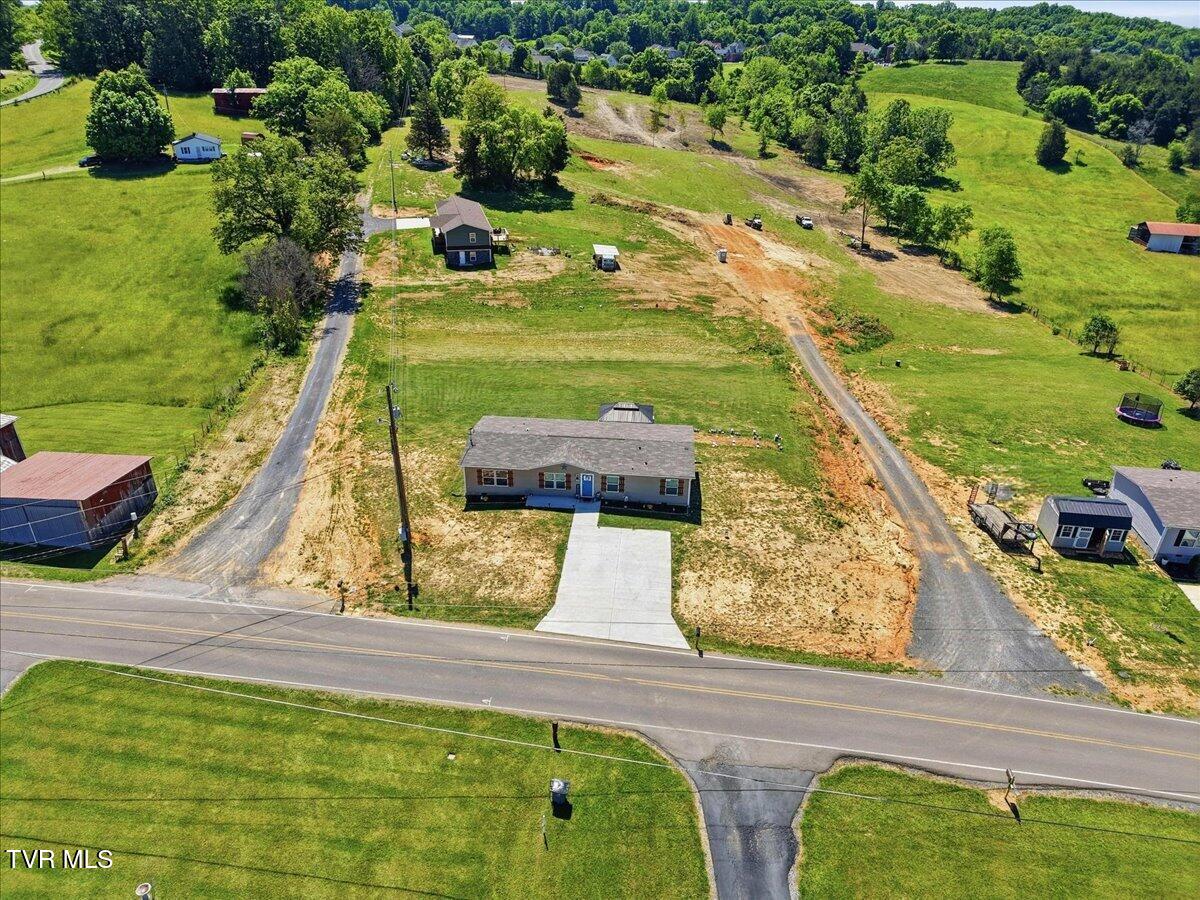 1273 Greenbriar Road Talbott, TN 37877 - Photo 5 of 28 09-1273_Greenbriar_Rd_003