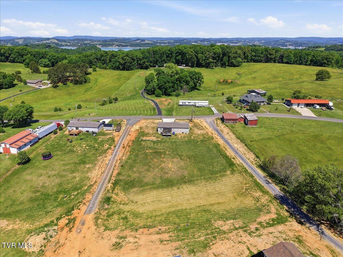1273 Greenbriar Road Talbott, TN 37877 - Photo 7 of 28 11-1273_Greenbriar_Rd_005