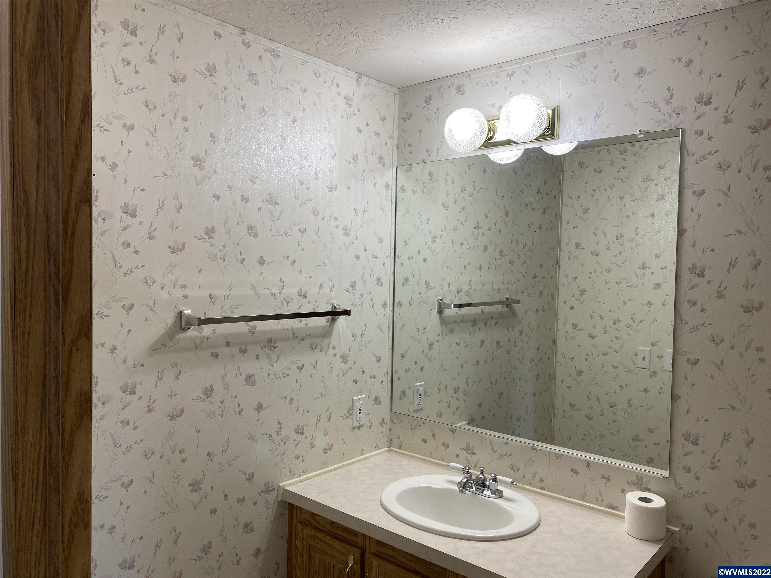 205 Boone Road Southeast, Unit 40 Salem, OR 97306 - Photo 10 of 17