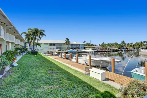 $259,900 | 2311 Northeast 36th Street, Unit 2F, Lighthouse Point, FL 33064