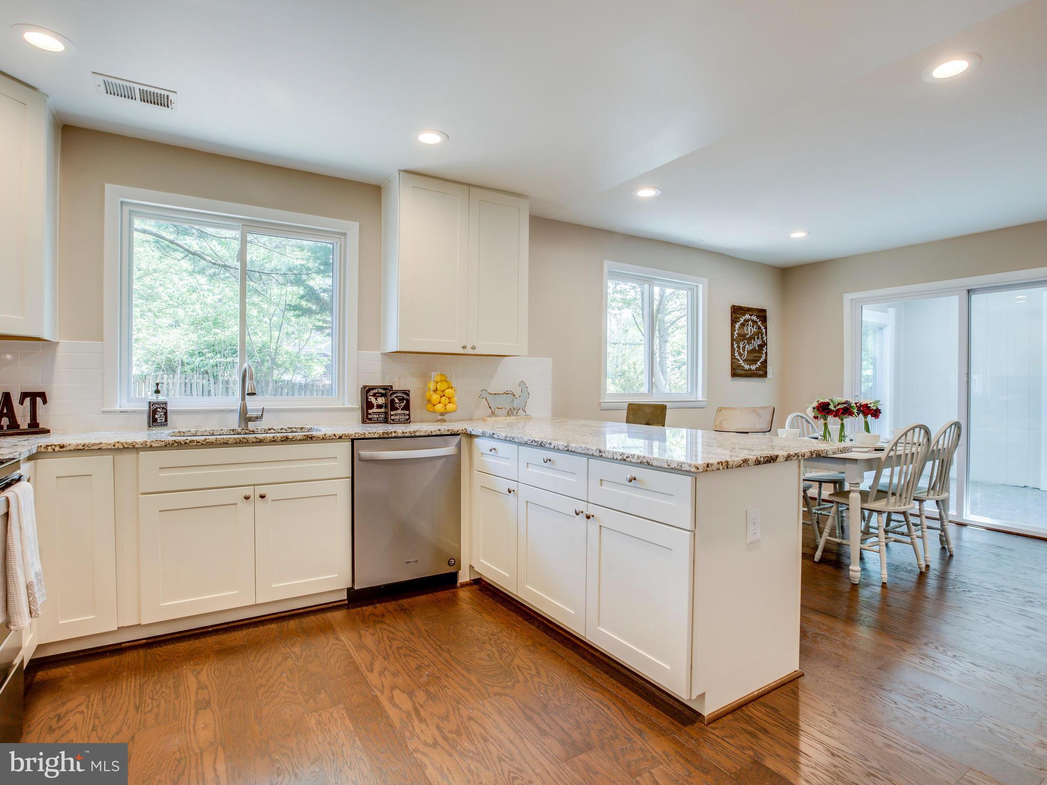 4509 Flintstone Road Alexandria, VA 22306 - Photo 7 of 20 Kitchen