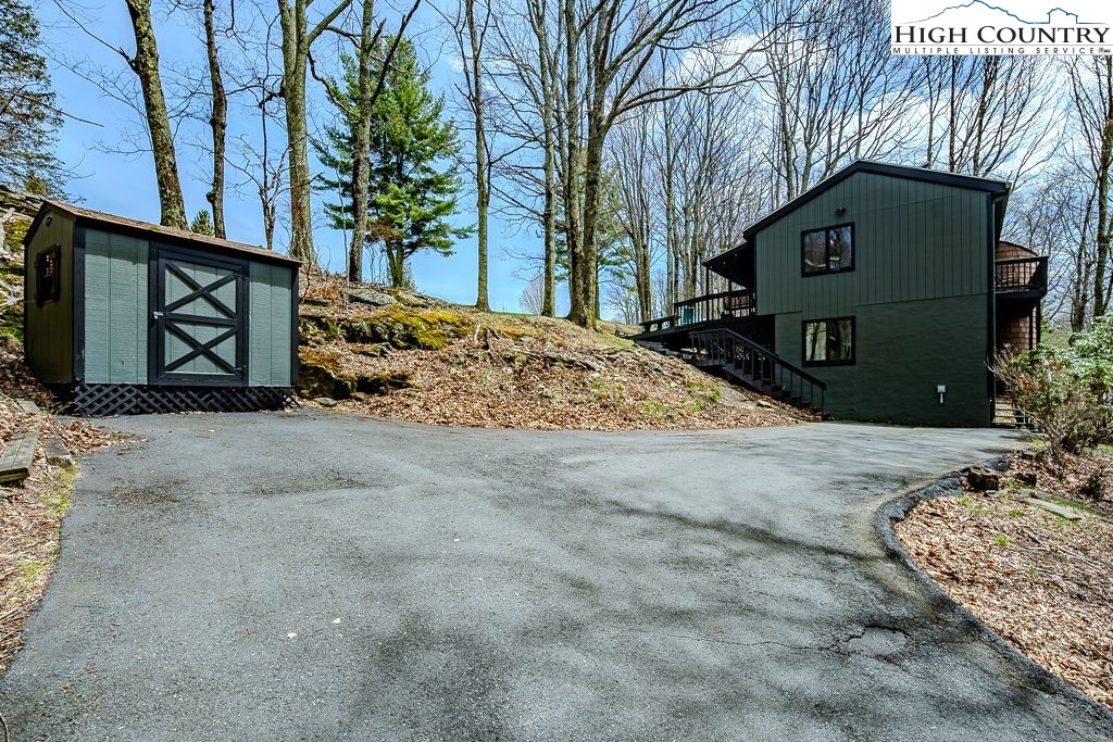 489 St Andrews Road Beech Mountain, NC 28604 - Photo 29 of 40