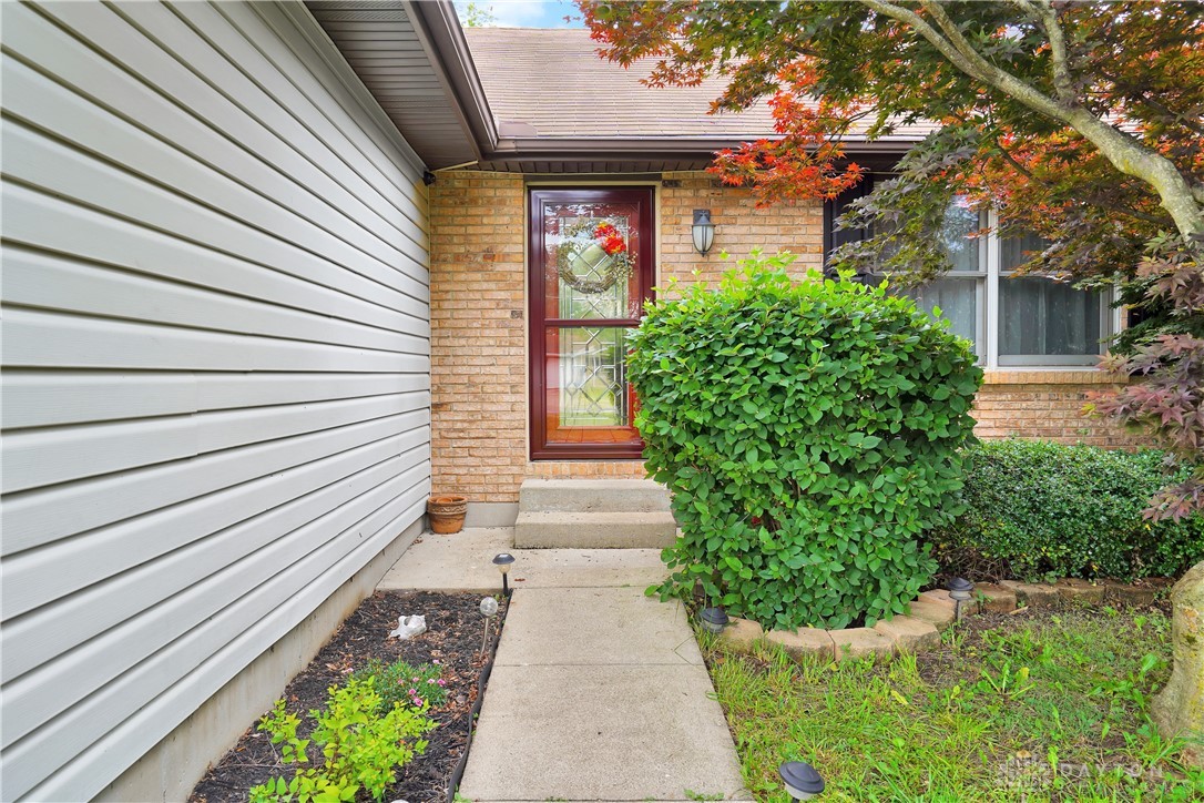 720 Beachler Road Carlisle, OH 45005 - Photo 4 of 36 Gallery Image 4