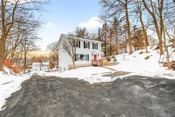 $3,200 | 2 Wayne Avenue, Stony Point, NY 10980