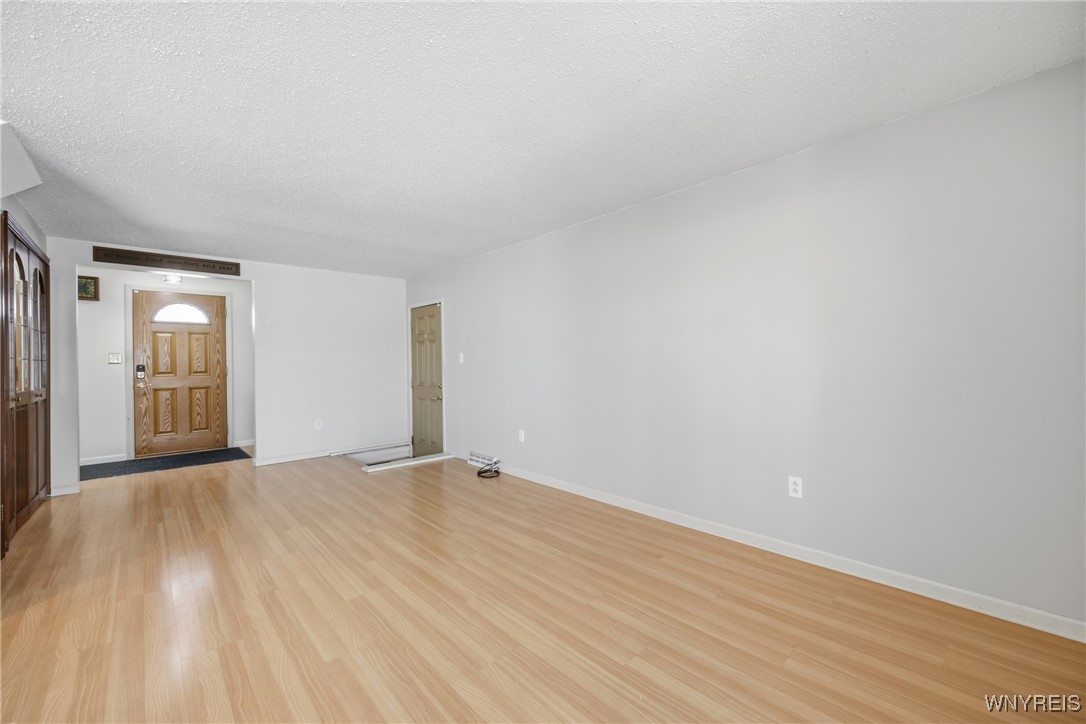 56 Deerchase Road West Seneca, NY 14224 - Photo 24 of 49