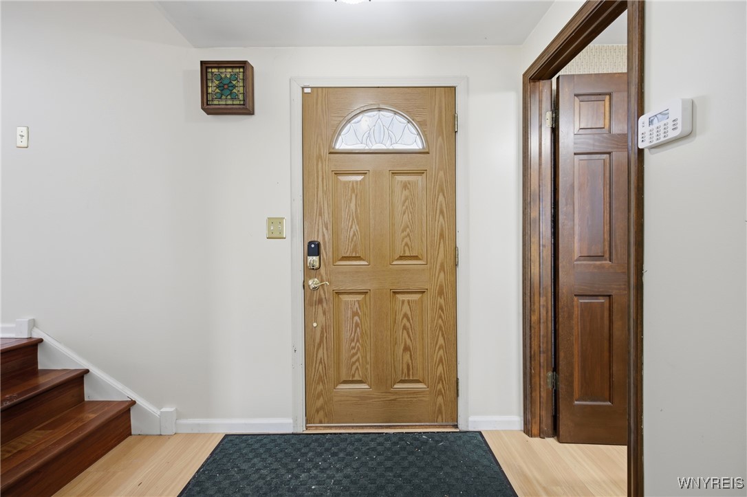 56 Deerchase Road West Seneca, NY 14224 - Photo 4 of 49