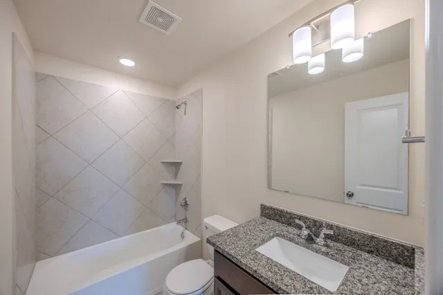 $299,500 | 1012 Old Vine Road, Brenham, TX 77833