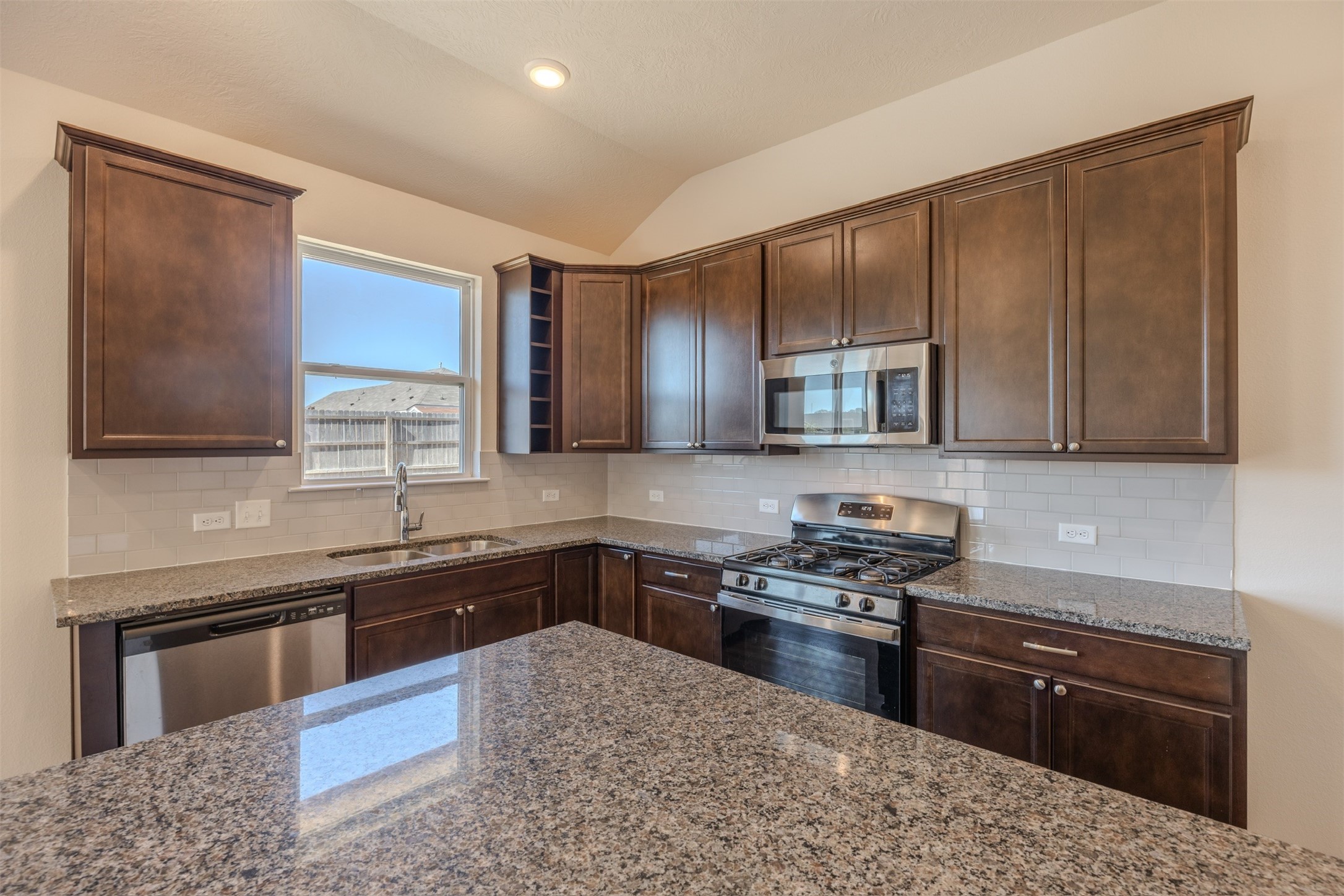 1012 Old Vine Road Brenham, TX 77833 - Photo 10 of 22