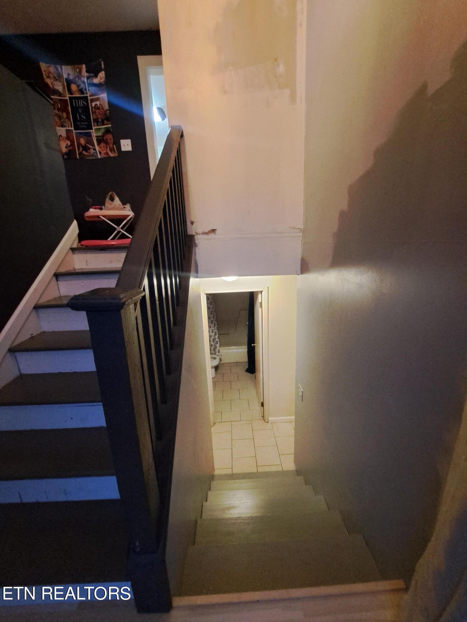 502 Municipal Drive Oneida, TN 37841 - Photo 5 of 42 20240204_181249