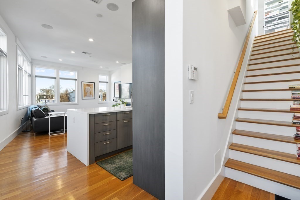 5 Mohawk Street, Unit 5 Boston, MA 02127 - Photo 12 of 22