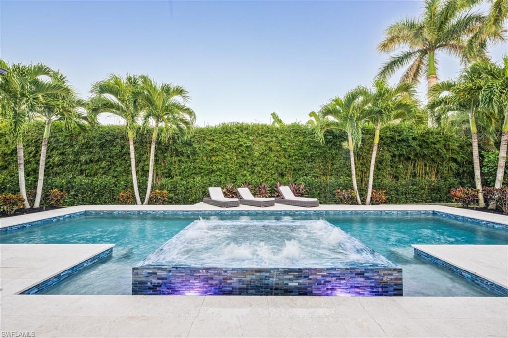 3120 Crayton Road Naples, FL 34103 - Photo 2 of 41 Gallery Image 2
