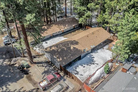 a view of a water fountain