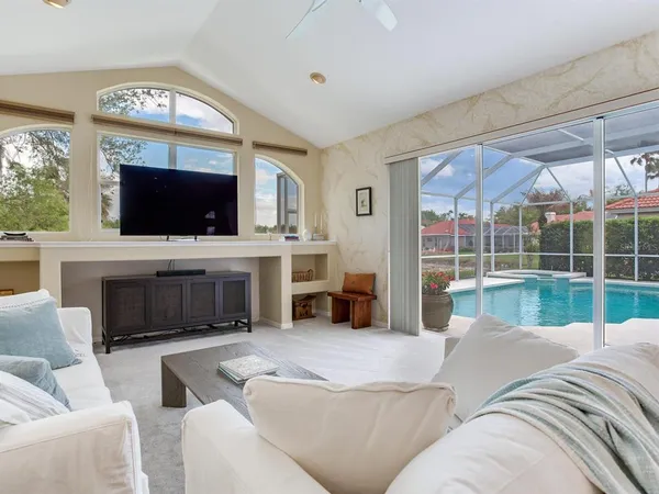 $675,000 | 10228 Estuary Drive, Tampa, FL 33647