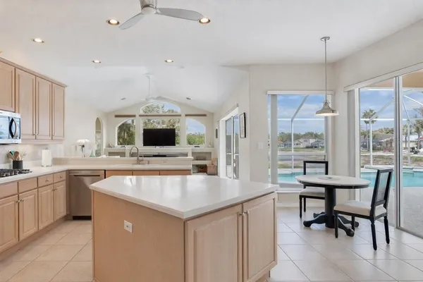 $675,000 | 10228 Estuary Drive, Tampa, FL 33647