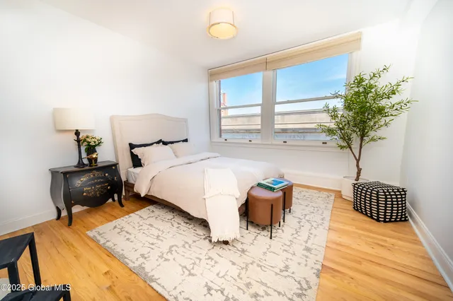 $3,195 | 65 3rd Street, Unit 402, Troy, NY 12180