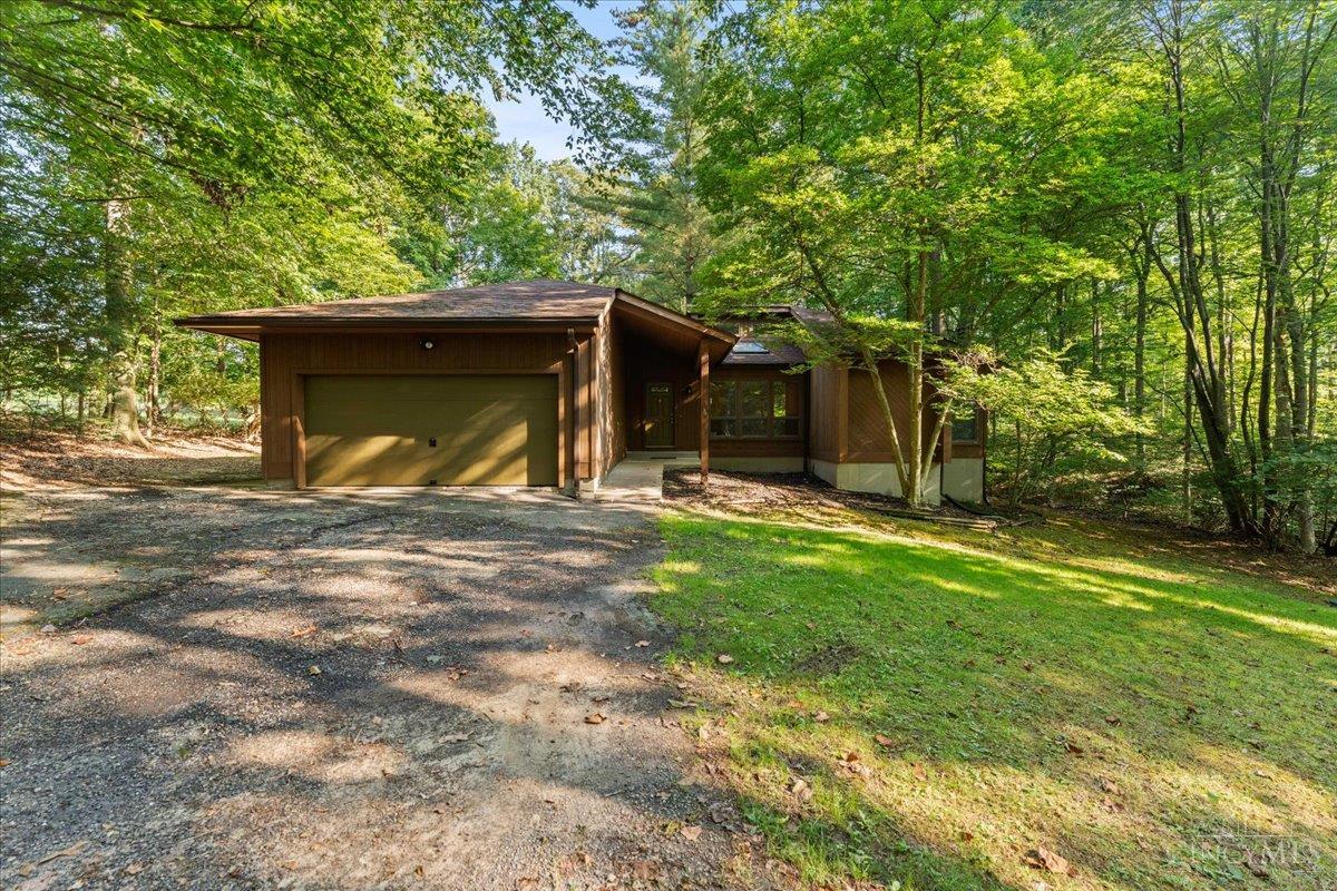 3505 Holly Ridge Cincinnati, OH 45245 - Photo 2 of 30