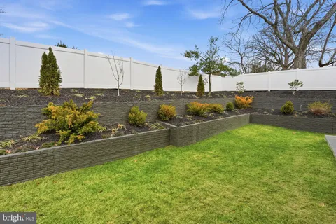 $2,889,000 | 1501 23rd Road South, Arlington, VA 22202