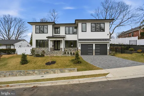 $2,889,000 | 1501 23rd Road South, Arlington, VA 22202