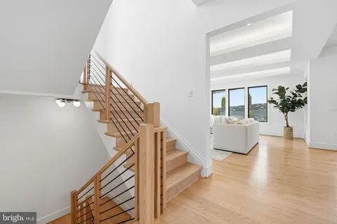 $2,889,000 | 1501 23rd Road South, Arlington, VA 22202