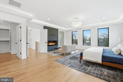 $2,889,000 | 1501 23rd Road South, Arlington, VA 22202