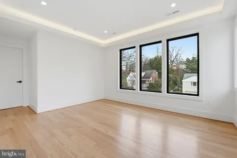 $2,889,000 | 1501 23rd Road South, Arlington, VA 22202