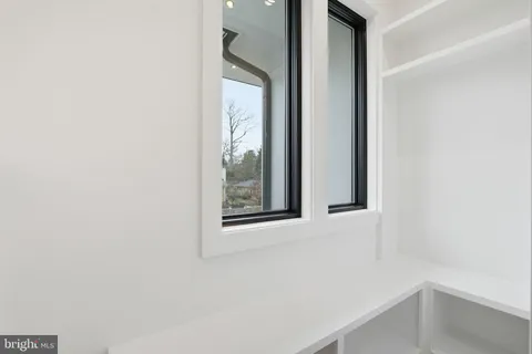 $2,889,000 | 1501 23rd Road South, Arlington, VA 22202