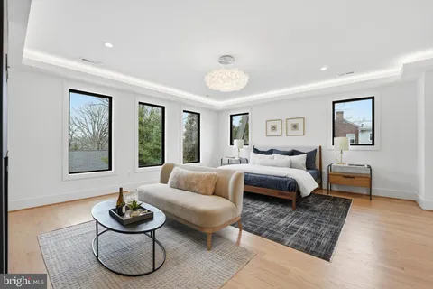 $2,889,000 | 1501 23rd Road South, Arlington, VA 22202