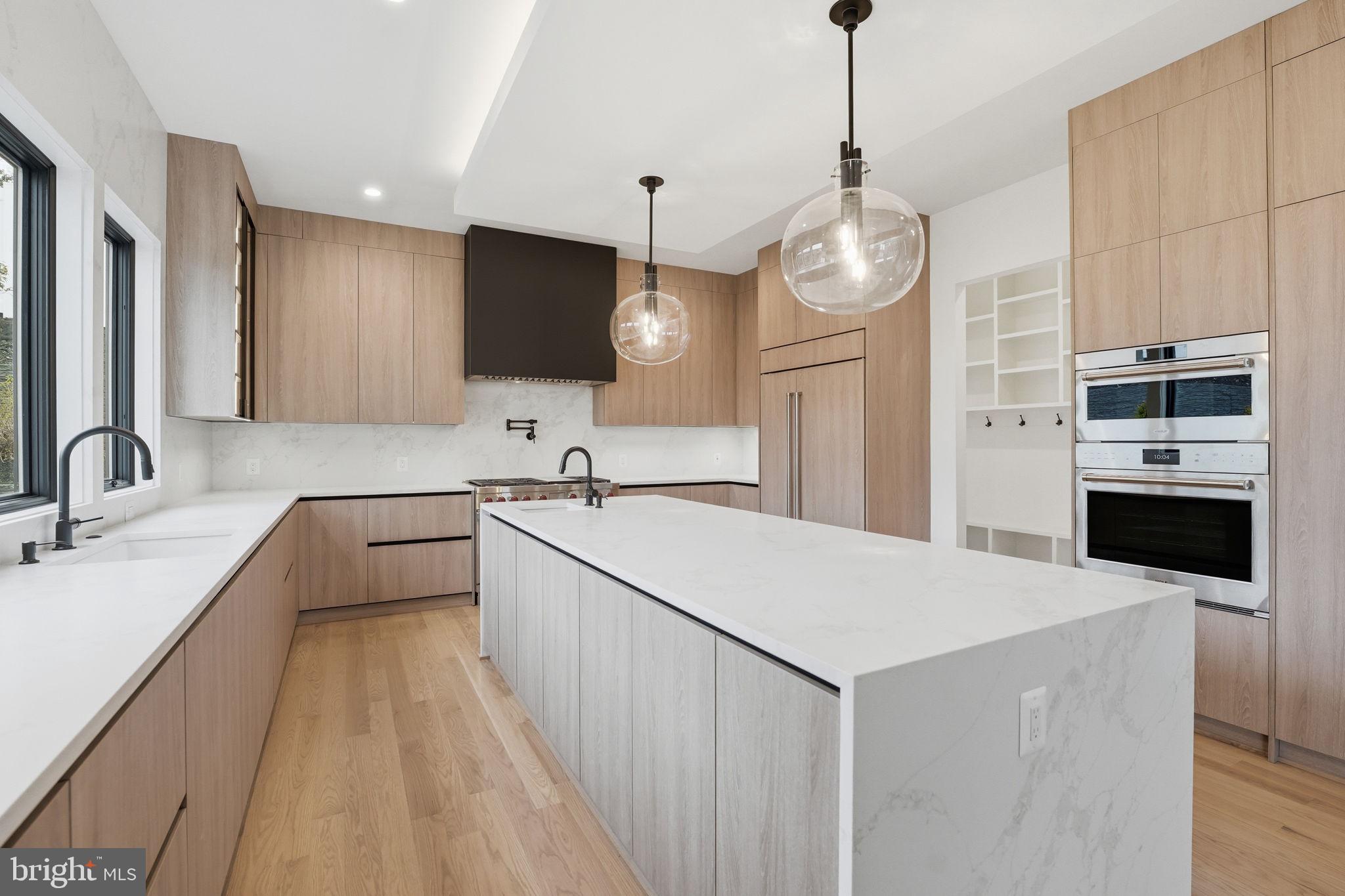 1501 23rd Road South Arlington, VA 22202 - Photo 6 of 15 Quartz countertops & high end appliances