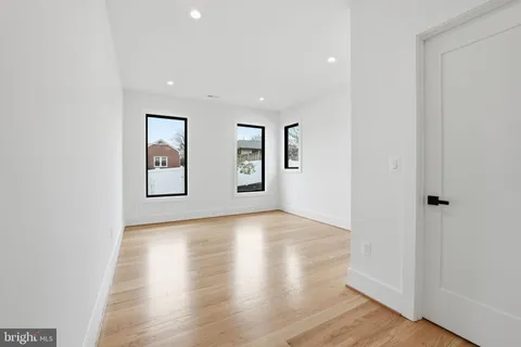 $2,889,000 | 1501 23rd Road South, Arlington, VA 22202