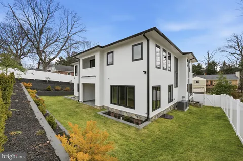 $2,889,000 | 1501 23rd Road South, Arlington, VA 22202