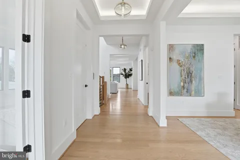 $2,889,000 | 1501 23rd Road South, Arlington, VA 22202