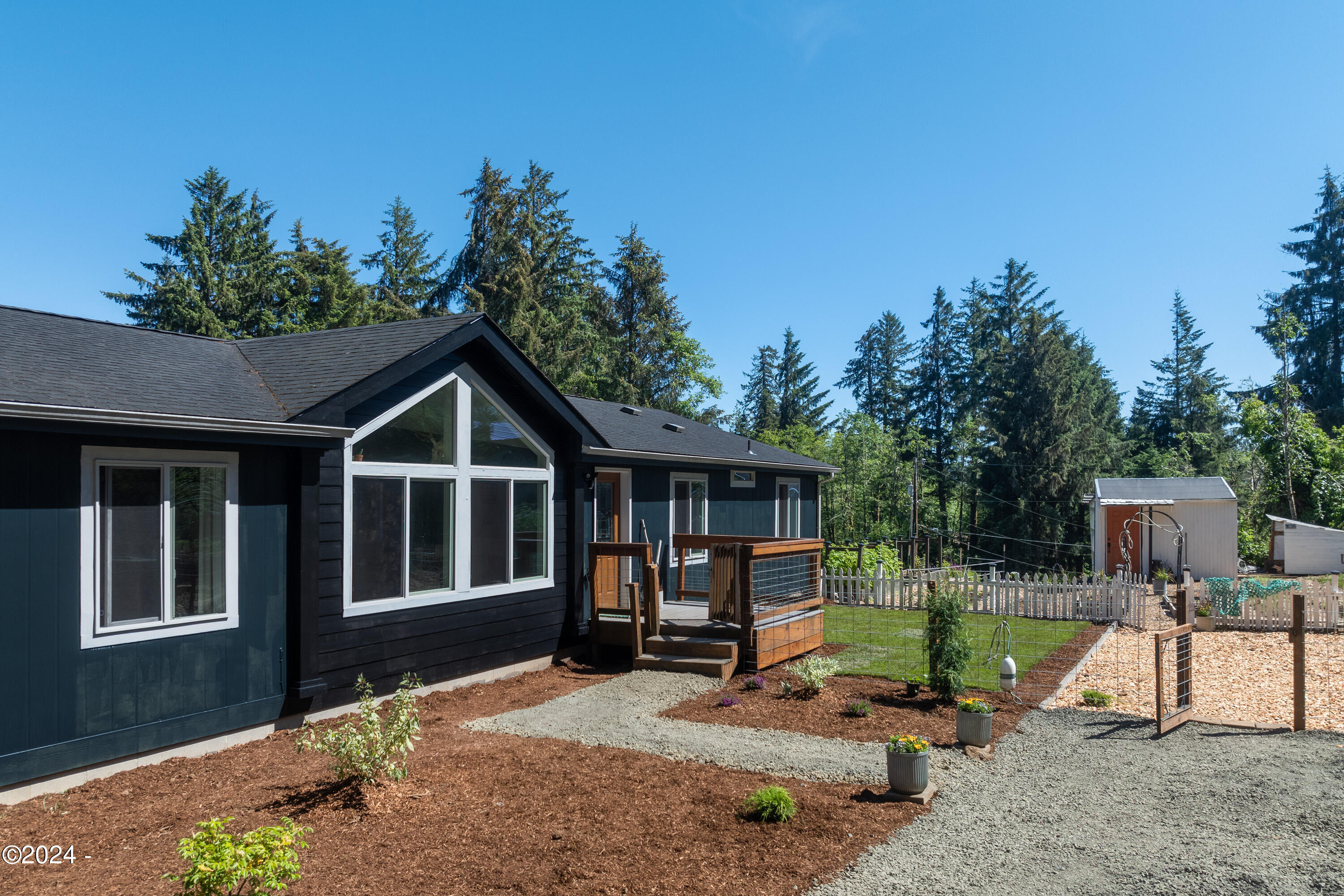 405 Southeast John Nye Road Newport, OR 97365 - Photo 8 of 54 Fresh landscaping