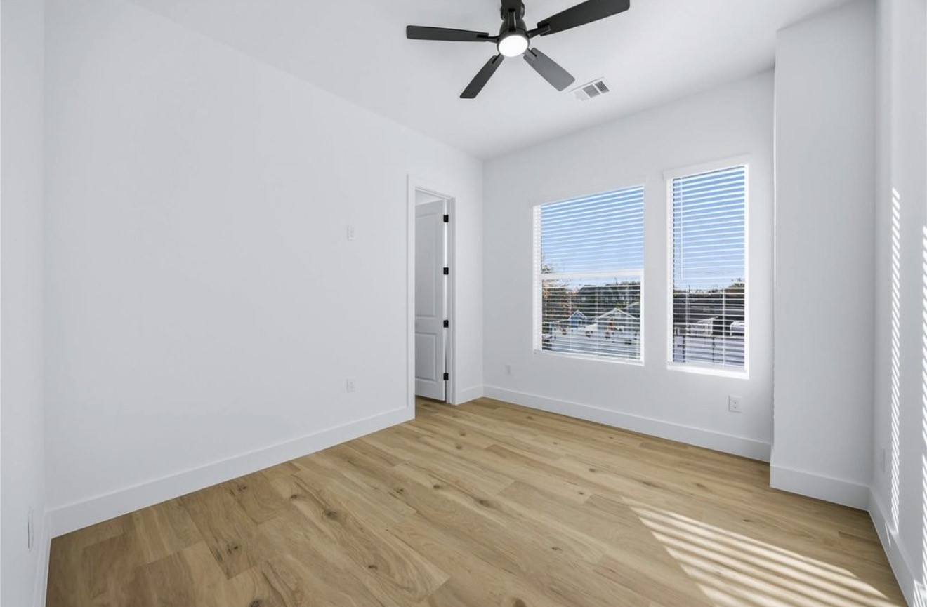 3923 Aledo Street, Unit B Houston, TX 77051 - Photo 10 of 12 a view of an empty room with a window