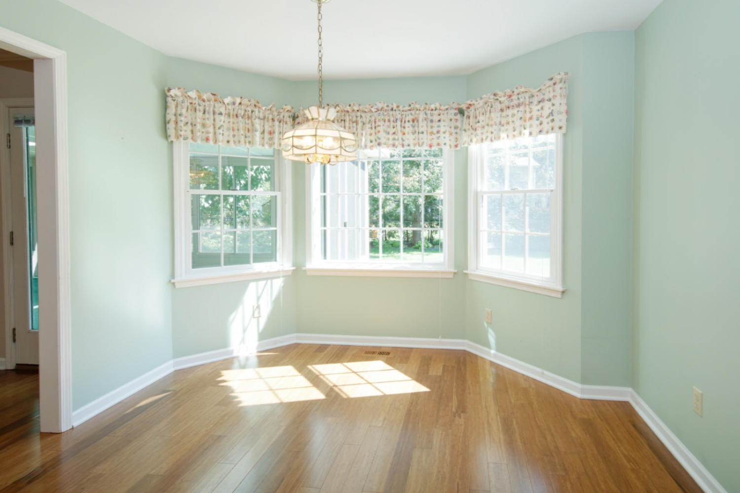 814 Stafford Road Kalamazoo, MI 49006 - Photo 14 of 30 814 Stafford Rd-114