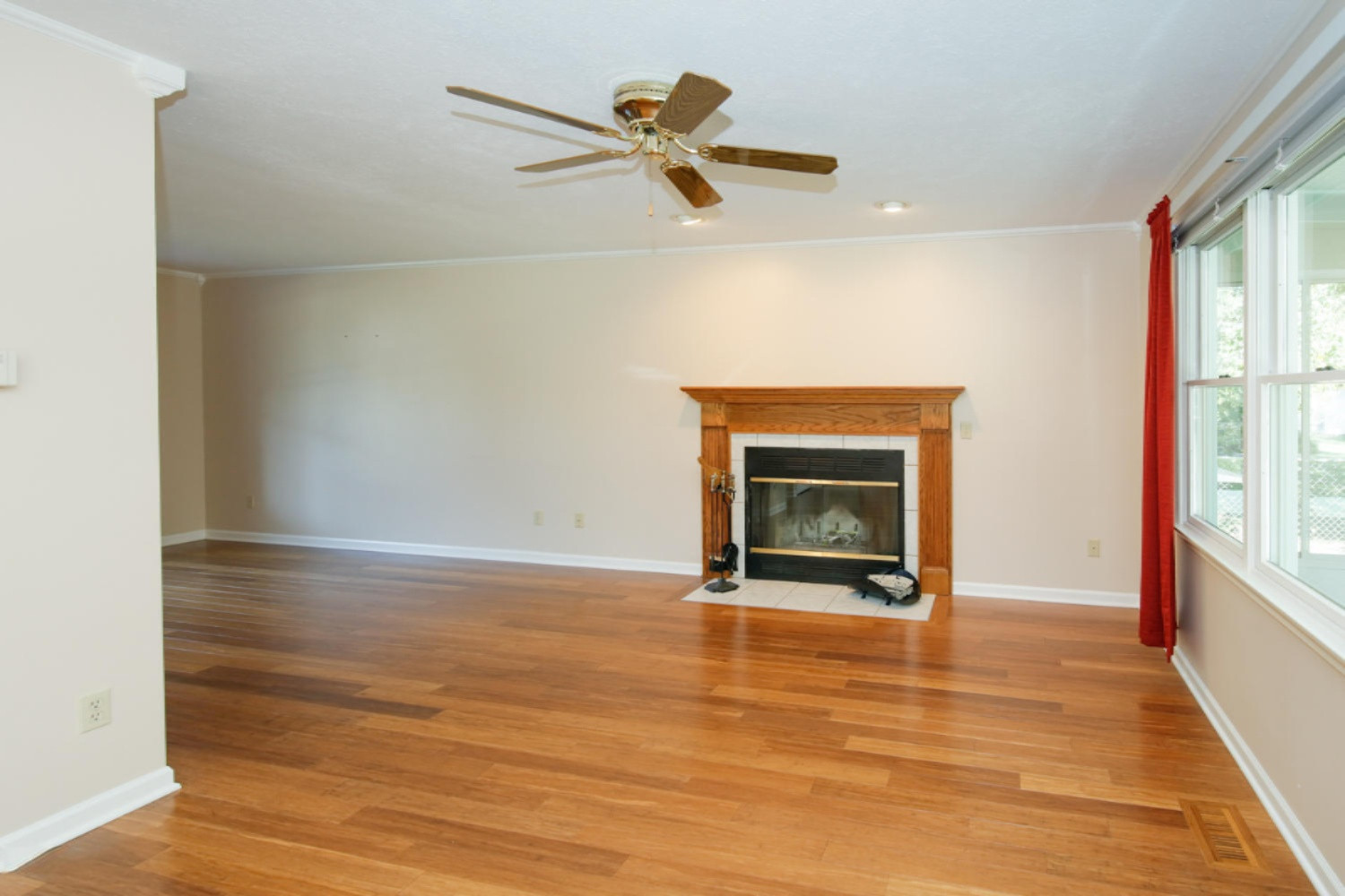 814 Stafford Road Kalamazoo, MI 49006 - Photo 7 of 30 814 Stafford Rd-107