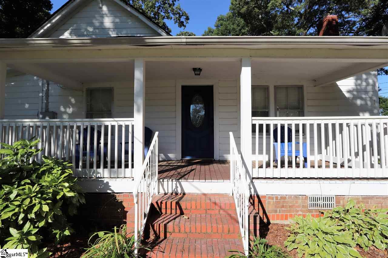 200 Lions Club Road Greenville, SC 29617 - Photo 2 of 23 Gallery Image 2