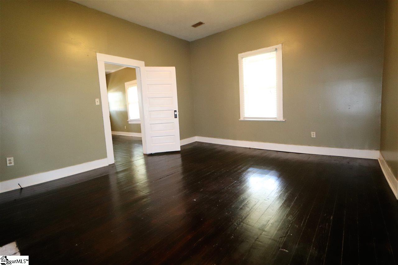 200 Lions Club Road Greenville, SC 29617 - Photo 13 of 23 Gallery Image 13