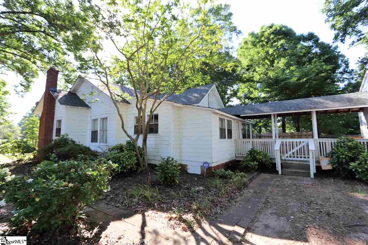 200 Lions Club Road Greenville, SC 29617 - Photo 6 of 23 Gallery Image 6