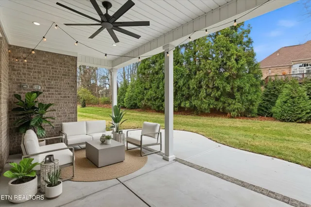 $999,900 | 8159 Nubbin Ridge Road, Knoxville, TN 37919