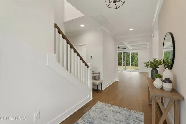 $999,900 | 8159 Nubbin Ridge Road, Knoxville, TN 37919