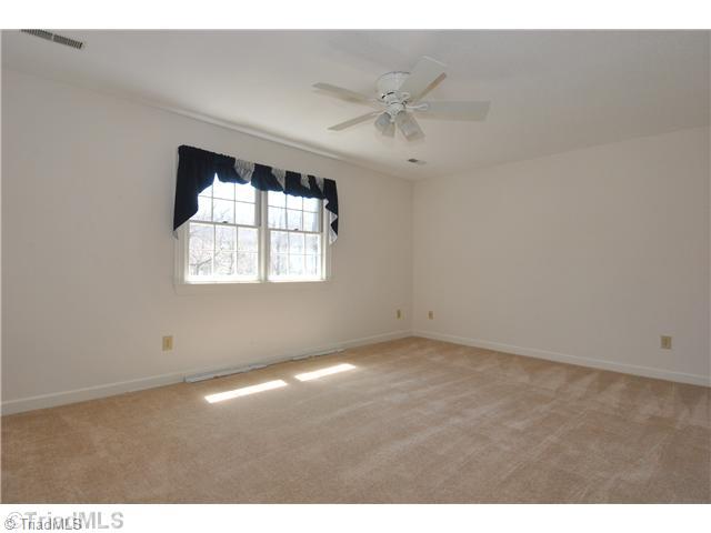 936 Bryanplace Road Winston-Salem, NC 27104 - Photo 10 of 16 2nd Bedroom.