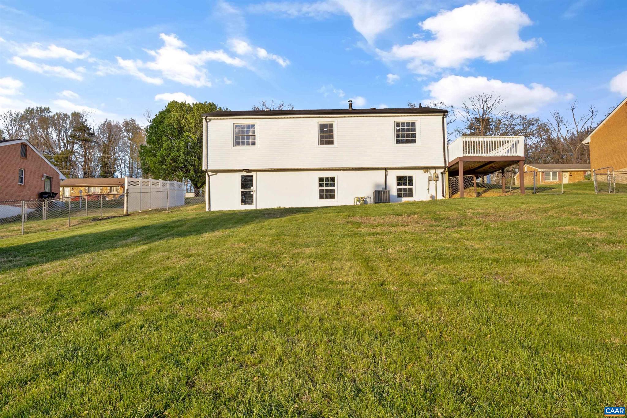 3053 Woodway Road Roanoke, VA 24014 - Photo 31 of 33 a view of a big yard with table and chairs