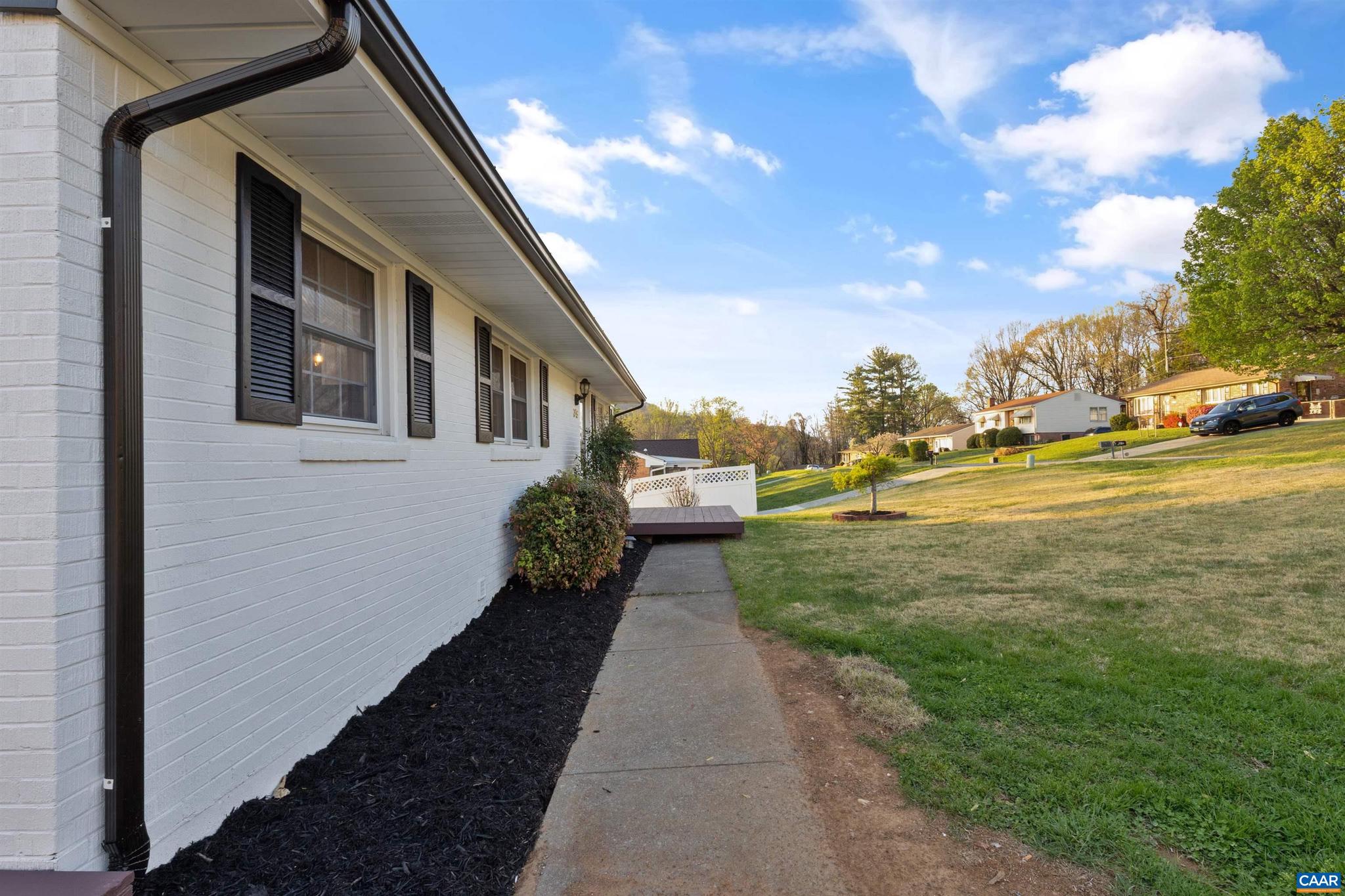 3053 Woodway Road Roanoke, VA 24014 - Photo 6 of 33 a house view with a garden space