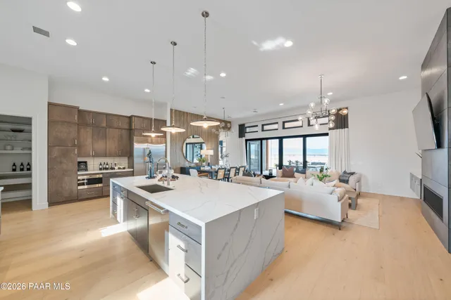 $2,118,262 | 5166 East Frost Lane, Prescott Valley, AZ 86314