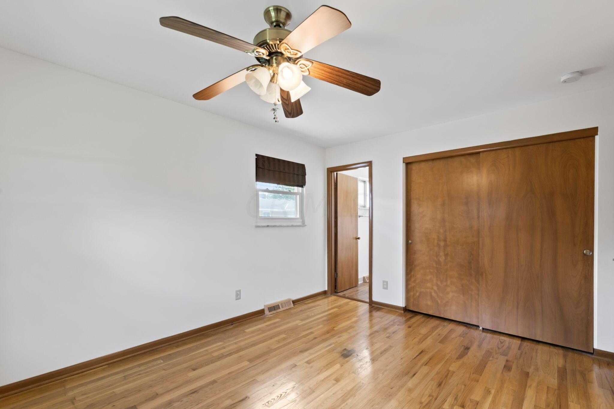 1247 Fishinger Road Columbus, OH 43221 - Photo 18 of 27 Primary bedroom