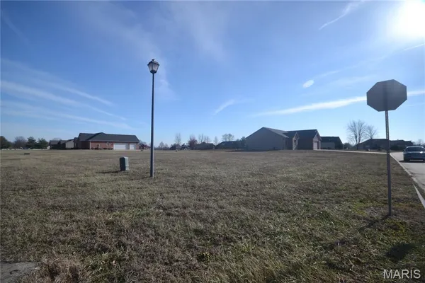 $45,000 | 4132 Summer Oak Drive, Smithton, IL 62285