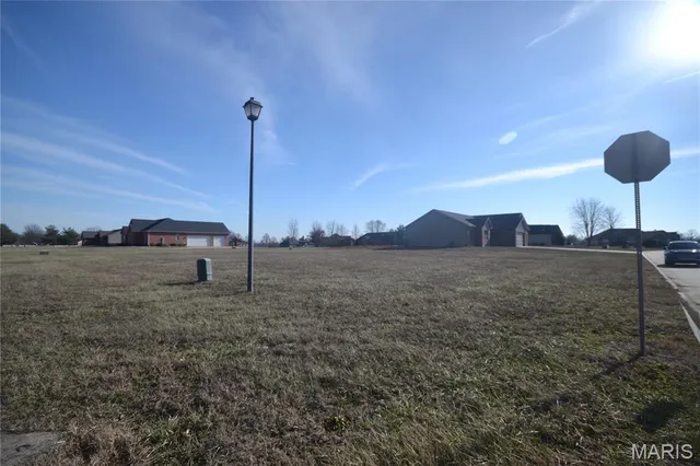 $45,000 | 4132 Summer Oak Drive, Smithton, IL 62285